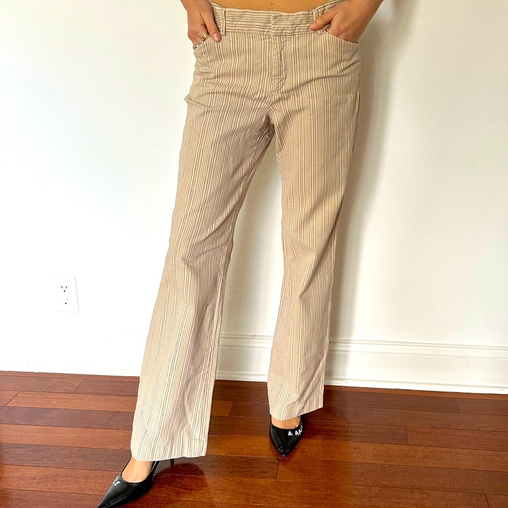 Gap Modern Fit Flare Pants Pinstriped Low waisted Y2K 2000s size 8 tan soft